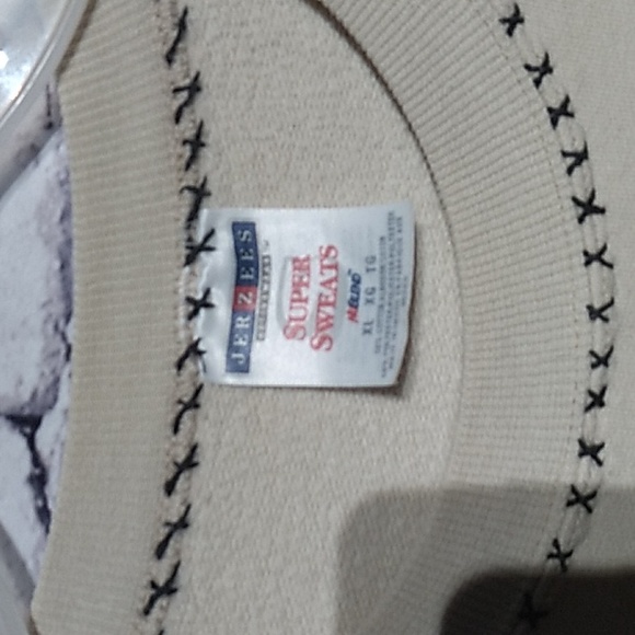 Vintage Jerzees Upcycled Fall Pumpkin Sweatshirt Halloween Embroidered Applique - Picture 4 of 4